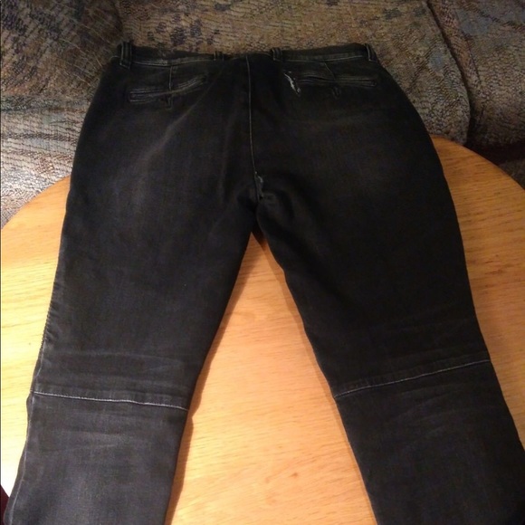 Balmain Destroyed Slim Fit Jeans - Picture 5 of 8